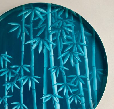 assiette bleue aux bambous